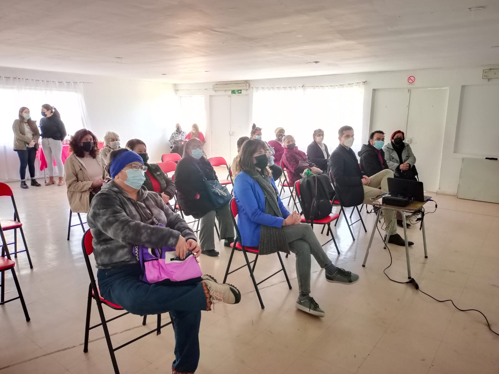 Realizan diálogo ciudadano en Centro Familiar Coquimbo
